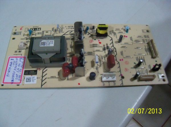 INVERTER ESQUERDO SONY KLV46W5100 1-878-620-12